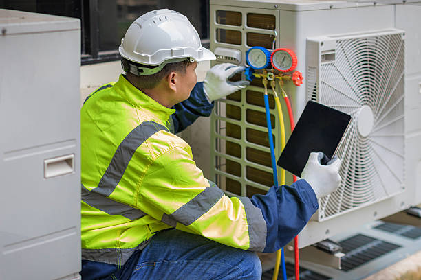 Professional Hvac technician working in Midway City, CA
